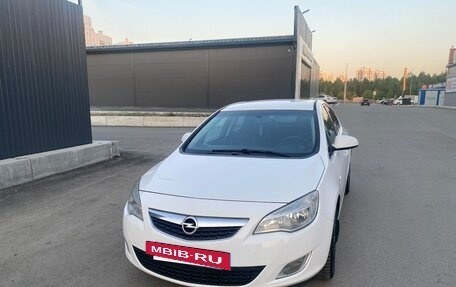 Opel Astra J, 2011 год, 699 000 рублей, 5 фотография