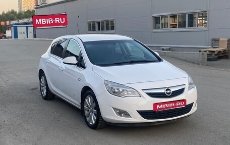 Opel Astra J, 2011 год, 699 000 рублей, 9 фотография
