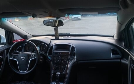 Opel Astra J, 2011 год, 699 000 рублей, 17 фотография