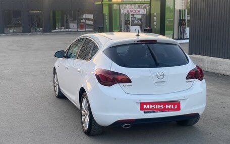 Opel Astra J, 2011 год, 699 000 рублей, 16 фотография