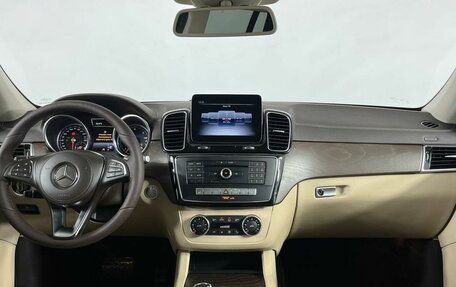 Mercedes-Benz GLS, 2018 год, 5 499 000 рублей, 15 фотография