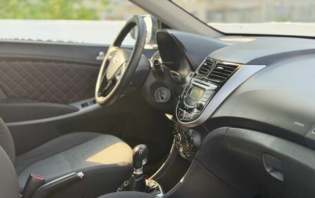 Hyundai Solaris II рестайлинг, 2013 год, 531 000 рублей, 9 фотография