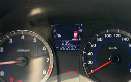 Hyundai Solaris II рестайлинг, 2013 год, 531 000 рублей, 13 фотография