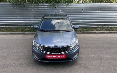 KIA Rio III рестайлинг, 2012 год, 695 000 рублей, 2 фотография