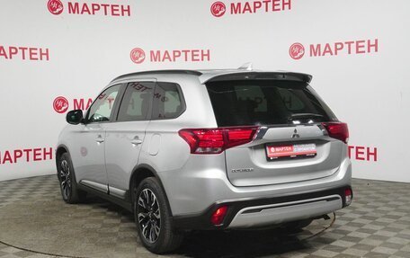 Mitsubishi Outlander III рестайлинг 3, 2021 год, 2 790 000 рублей, 7 фотография