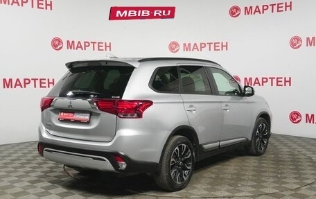 Mitsubishi Outlander III рестайлинг 3, 2021 год, 2 790 000 рублей, 5 фотография