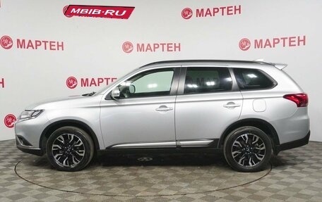 Mitsubishi Outlander III рестайлинг 3, 2021 год, 2 790 000 рублей, 8 фотография