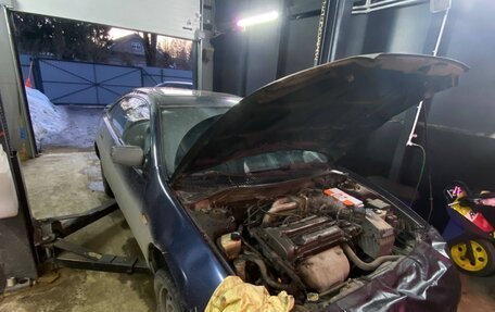 Mazda 323, 1998 год, 150 000 рублей, 2 фотография