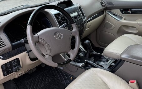 Toyota Land Cruiser Prado 120 рестайлинг, 2007 год, 2 240 000 рублей, 15 фотография