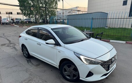 Hyundai Solaris II рестайлинг, 2020 год, 1 550 000 рублей, 2 фотография