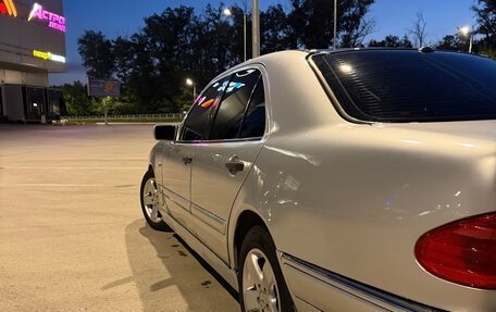 Mercedes-Benz E-Класс, 1997 год, 250 000 рублей, 6 фотография