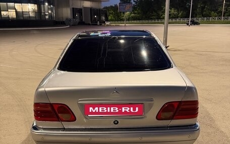 Mercedes-Benz E-Класс, 1997 год, 250 000 рублей, 5 фотография