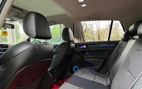 Volkswagen Golf VII, 2019 год, 1 420 013 рублей, 9 фотография