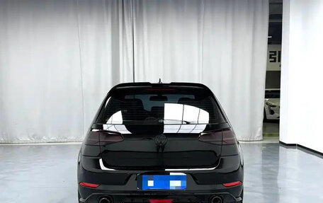 Volkswagen Golf VII, 2020 год, 1 440 013 рублей, 3 фотография