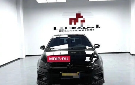 Volkswagen Golf VII, 2020 год, 1 440 013 рублей, 2 фотография