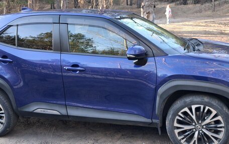 Toyota Yaris Cross, 2021 год, 1 850 000 рублей, 2 фотография
