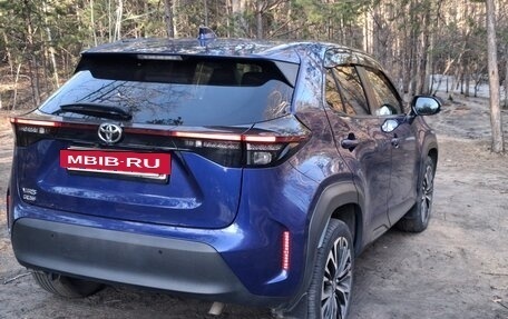 Toyota Yaris Cross, 2021 год, 1 850 000 рублей, 4 фотография