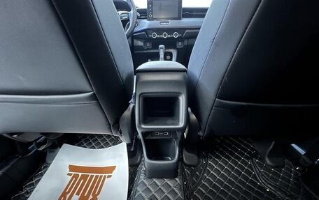 Honda Vezel, 2022 год, 1 820 000 рублей, 15 фотография
