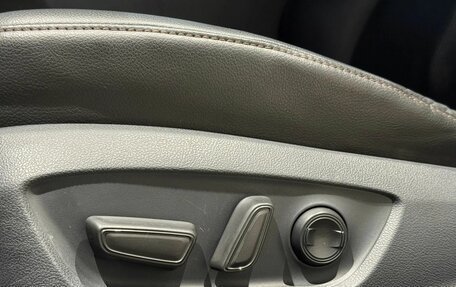 Toyota Camry, 2018 год, 3 030 000 рублей, 12 фотография