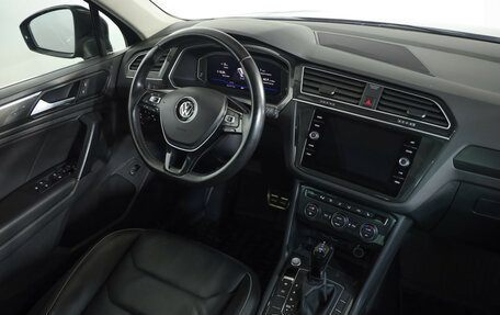 Volkswagen Tiguan II, 2020 год, 2 849 000 рублей, 9 фотография