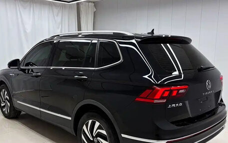 Volkswagen Tiguan II, 2023 год, 2 261 000 рублей, 4 фотография