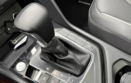 Volkswagen Tiguan II, 2023 год, 2 261 000 рублей, 13 фотография