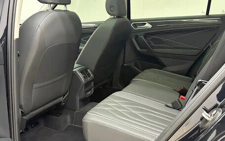 Volkswagen Tiguan II, 2023 год, 2 261 000 рублей, 15 фотография