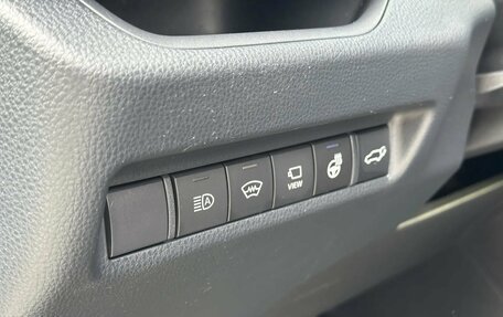 Toyota RAV4, 2020 год, 3 090 000 рублей, 11 фотография