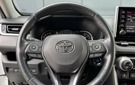 Toyota RAV4, 2020 год, 3 090 000 рублей, 13 фотография