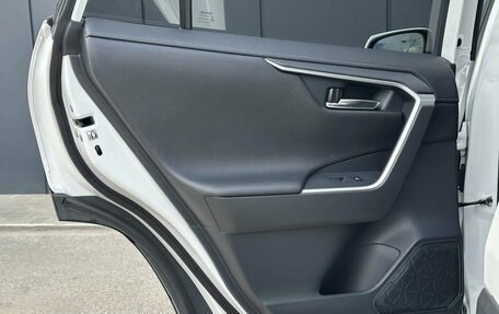 Toyota RAV4, 2020 год, 3 090 000 рублей, 25 фотография