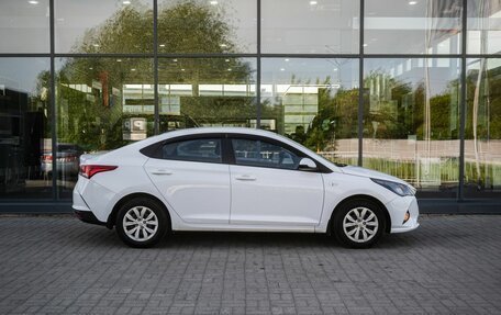 Hyundai Solaris II рестайлинг, 2022 год, 1 500 000 рублей, 8 фотография
