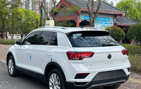 Volkswagen T-Roc I, 2022 год, 1 290 900 рублей, 4 фотография