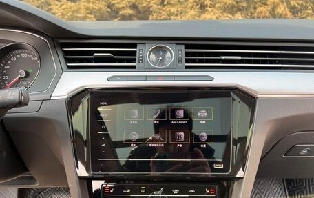 Volkswagen Passat B8 рестайлинг, 2021 год, 1 830 000 рублей, 4 фотография