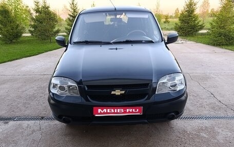 Chevrolet Niva I рестайлинг, 2017 год, 630 000 рублей, 1 фотография
