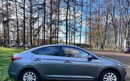 Hyundai Solaris II рестайлинг, 2017 год, 1 320 000 рублей, 4 фотография