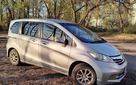 Honda Freed I, 2012 год, 1 250 000 рублей, 1 фотография