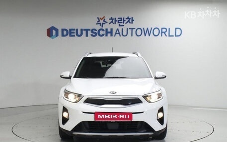 KIA Stonic, 2017 год, 1 110 000 рублей, 1 фотография