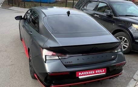Hyundai Elantra, 2023 год, 2 400 000 рублей, 3 фотография