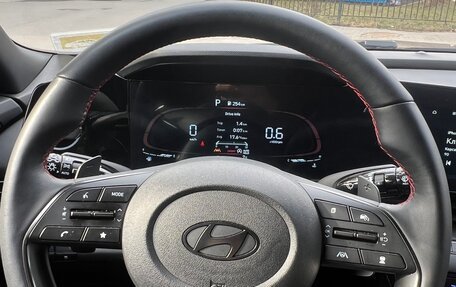 Hyundai Elantra, 2023 год, 2 400 000 рублей, 7 фотография