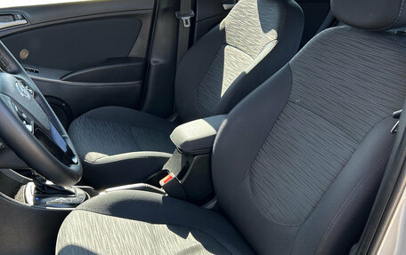Hyundai Solaris II рестайлинг, 2015 год, 1 150 000 рублей, 9 фотография