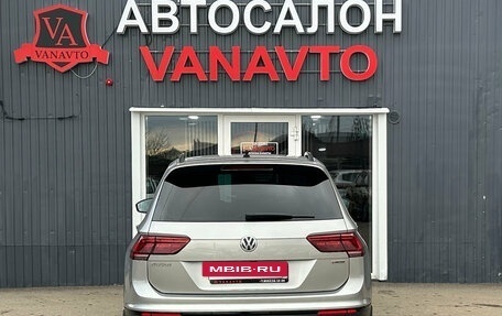 Volkswagen Tiguan II, 2020 год, 2 960 000 рублей, 7 фотография