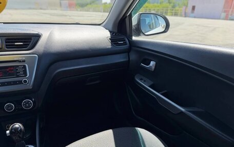 KIA Rio III рестайлинг, 2017 год, 1 250 000 рублей, 16 фотография