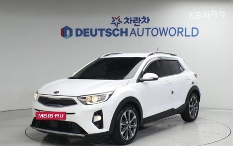 KIA Stonic, 2017 год, 1 110 000 рублей, 2 фотография