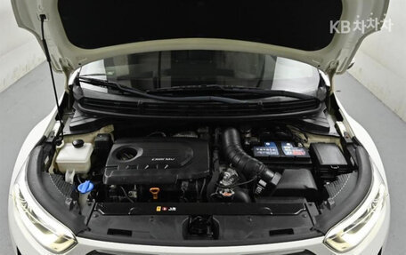 KIA Stonic, 2017 год, 1 110 000 рублей, 16 фотография