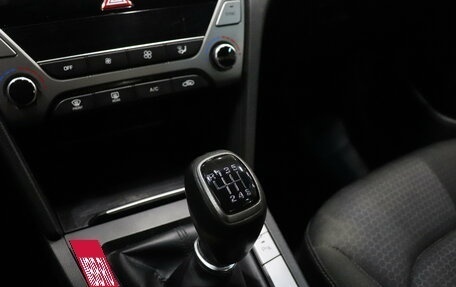 Hyundai Elantra VI рестайлинг, 2017 год, 1 282 000 рублей, 11 фотография