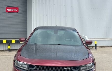 Dodge Charger, 2017 год, 2 600 000 рублей, 2 фотография