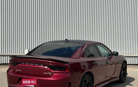 Dodge Charger, 2017 год, 2 600 000 рублей, 11 фотография