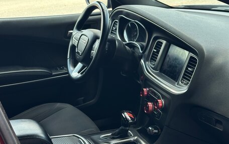 Dodge Charger, 2017 год, 2 600 000 рублей, 16 фотография
