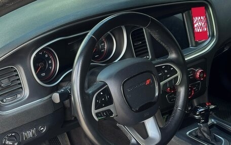 Dodge Charger, 2017 год, 2 600 000 рублей, 27 фотография