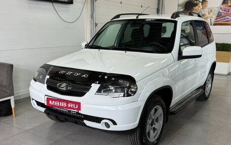 Chevrolet Niva I рестайлинг, 2020 год, 887 000 рублей, 2 фотография